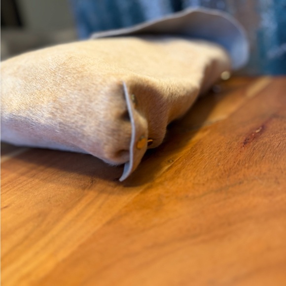 Handburned Sunflower Cowhide Crossbody Bag with Woven Guitar Strap -NWOT’s - Picture 11 of 16